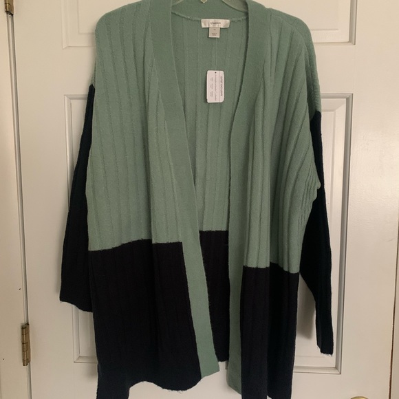 Cjbanks plus size, open style, thigh length cardigan - Picture 1 of 6